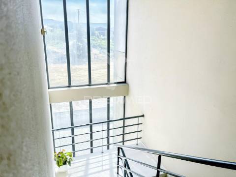 Apartamento t3, pronto a habitar em ancede (baião)
