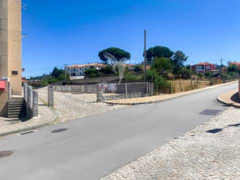 Apartamento t3, pronto a habitar em ancede (baião)