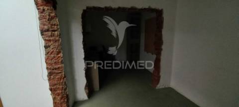 Arrenda se espaços comerciais - volta da pedra /palmela 350€/400€