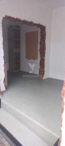 Arrenda se espaços comerciais - volta da pedra /palmela 350€/400€