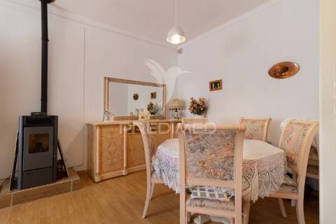 Moradia independente t2+2 afonsoeiro – montijo