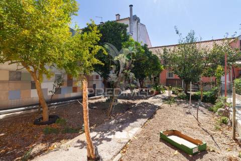 Moradia independente t2+2 afonsoeiro – montijo