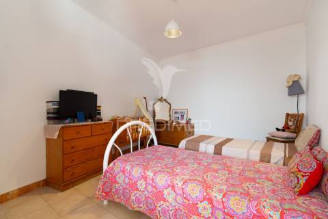 Moradia independente t2+2 afonsoeiro – montijo