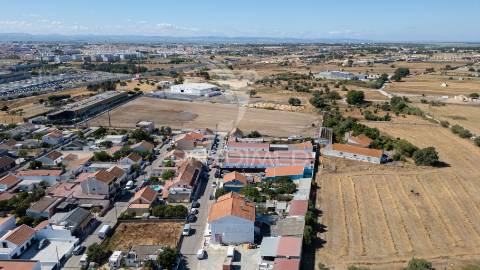 Moradia independente t2+2 afonsoeiro – montijo