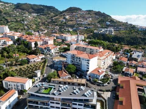 Caniço lux ii — prédio exclusivo no centro do caniço