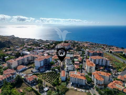 Caniço lux ii — prédio exclusivo no centro do caniço