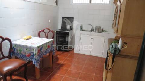 Moradia recuperada t3 e palheiro com 512m2 de terreno