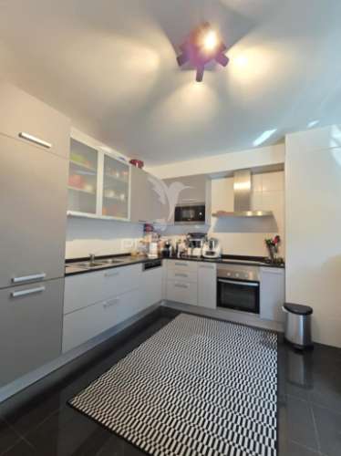 Apartamento t3+1 no amparo