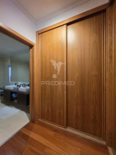 Apartamento t3+1 no amparo