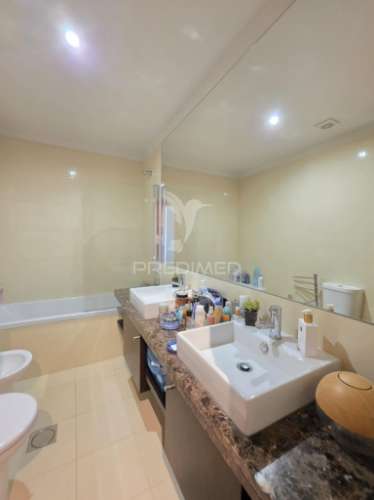 Apartamento t3+1 no amparo