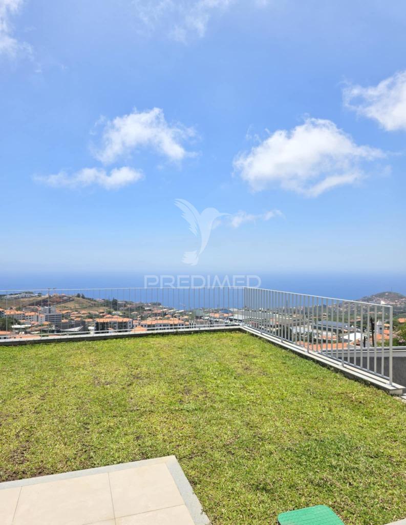 Moradia t3  no funchal