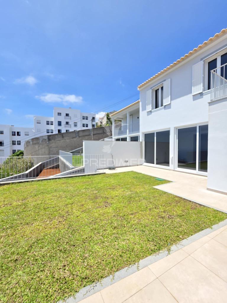 Moradia t3  no funchal