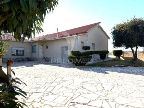 Moradia t4+1 - ribeira da pipa, santarém