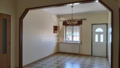 Moradia t4+1 - ribeira da pipa, santarém