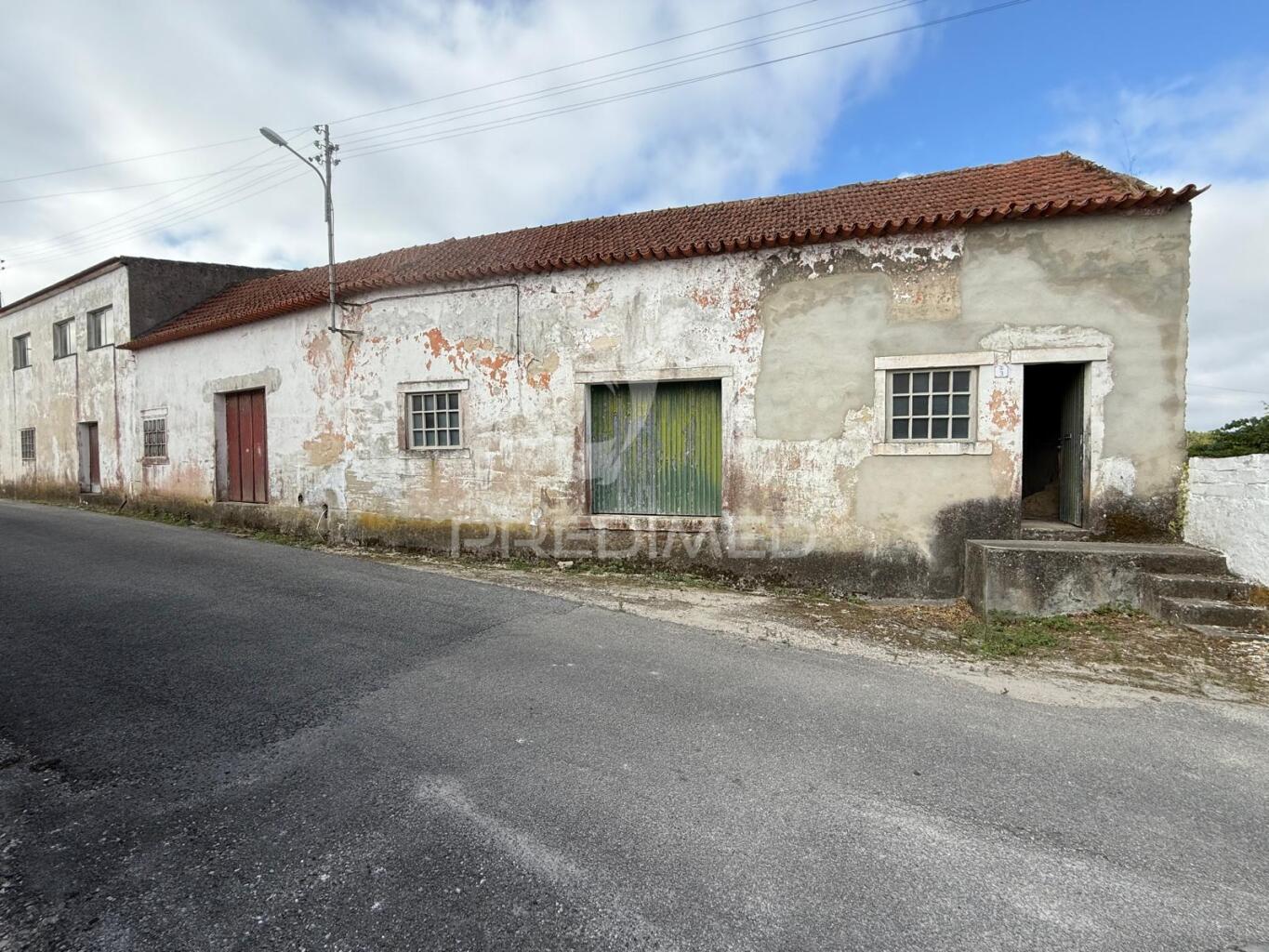 Armazém para venda em são jorge – porto de mós