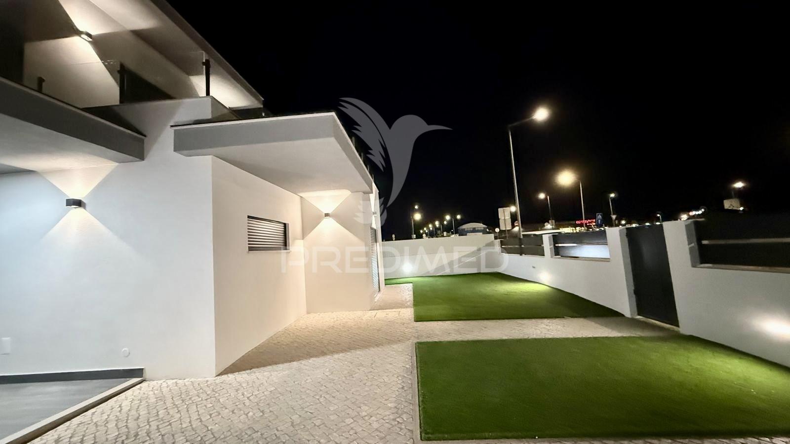 Moradia isolada t4 com piscina _ azeitão