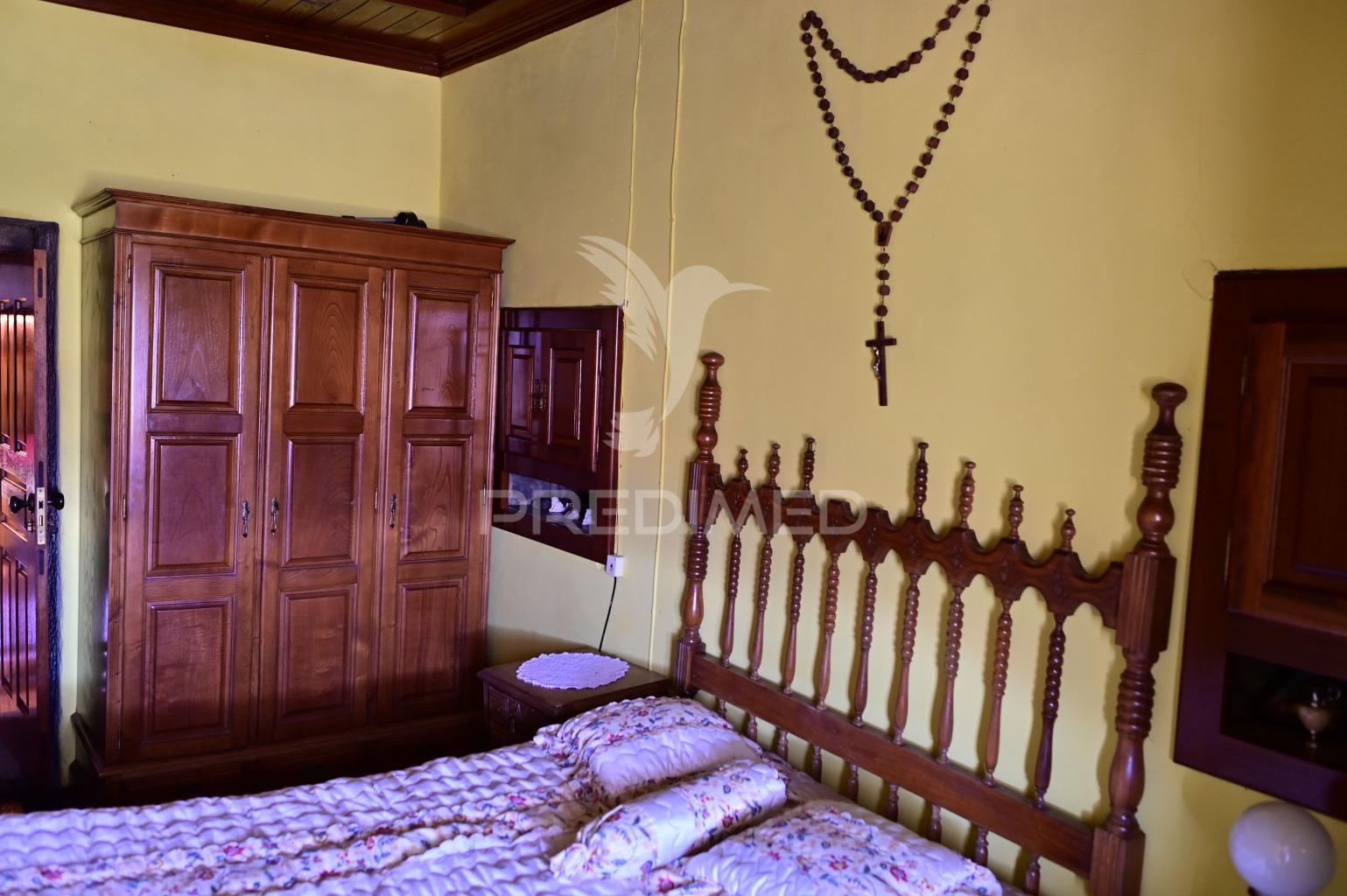 Casa rústica com 5 quartos – ideal para turismo rural