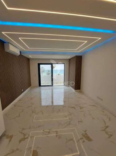 Algarve -apartamento com vista mar em frente à praia de quarteira