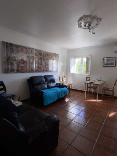 Apartamento t3, com loja no centro de vila viçosa