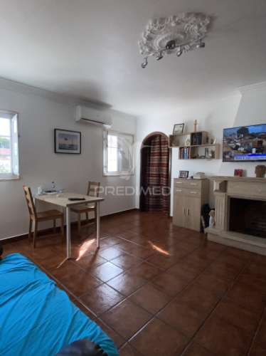 Apartamento t3, com loja no centro de vila viçosa