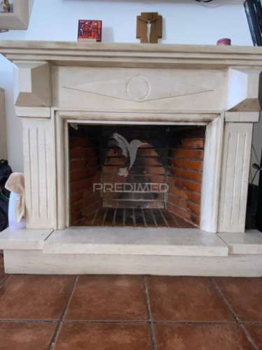 Apartamento t3, com loja no centro de vila viçosa