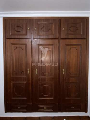 Apartamento t3, com loja no centro de vila viçosa