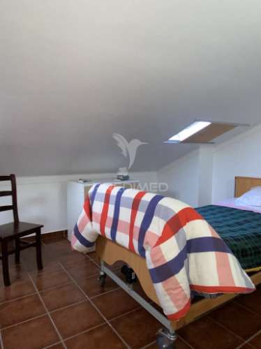 Apartamento t3, com loja no centro de vila viçosa