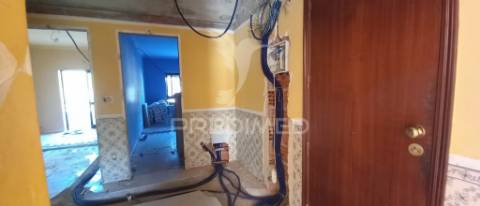 Apartamento t2 remodelado na castanheira do ribatejo