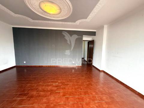 Apartamento t3 zona ribeirinha, portimão