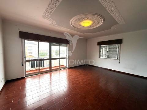 Apartamento t3 zona ribeirinha, portimão