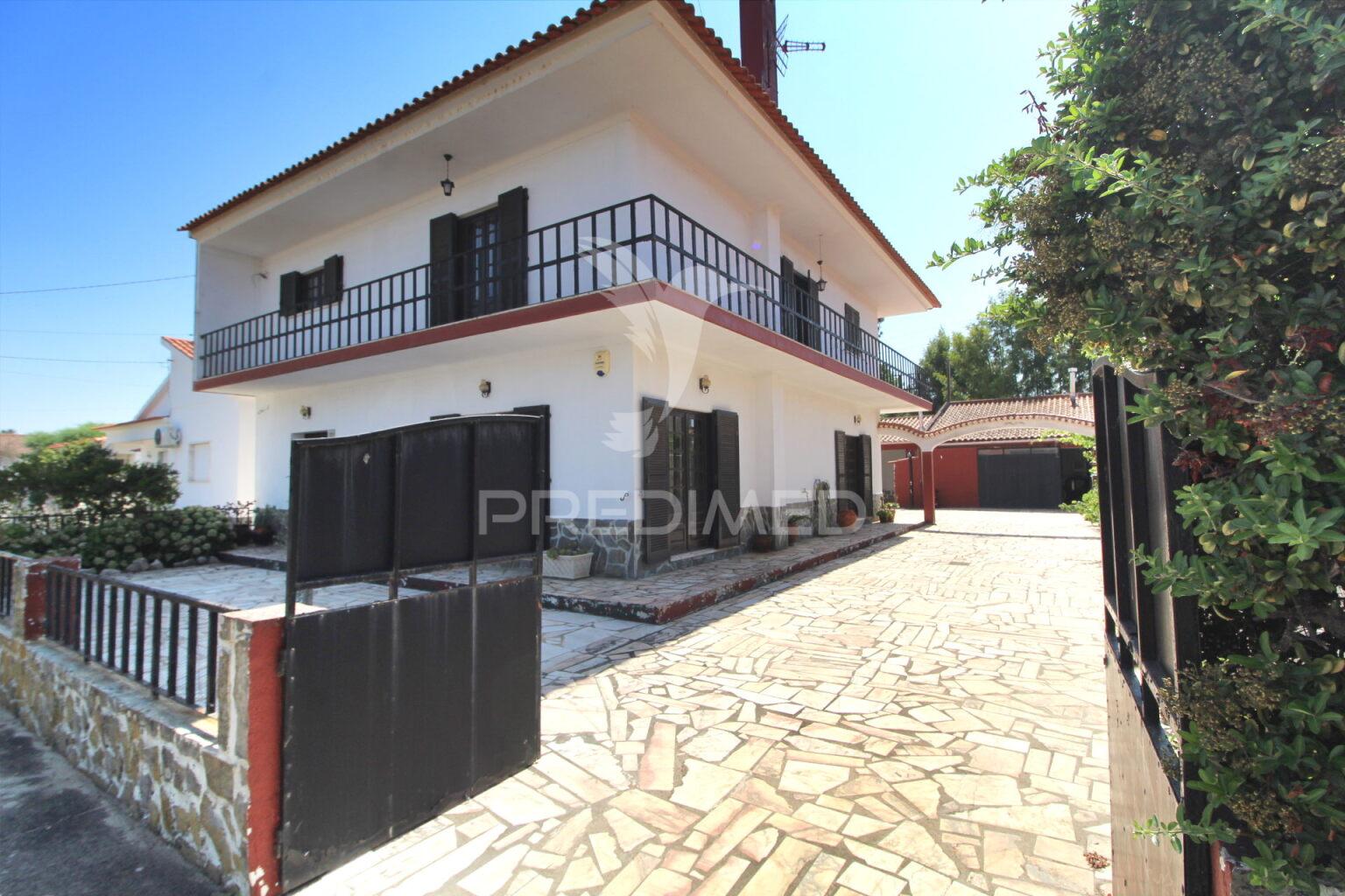Moradia t4