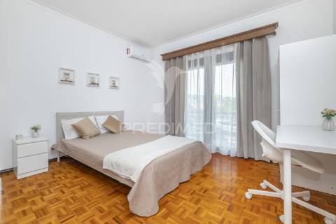 Moradia individual t3 - centro de amares (renovada)