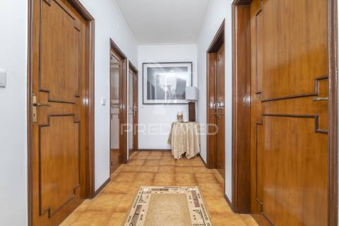 Moradia individual t3 - centro de amares (renovada)