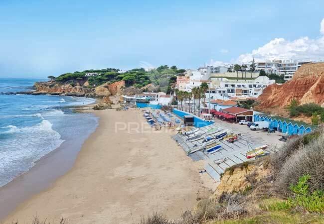 Apartamento t2 em construção a 1.000 m da praia - olhos de água.