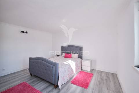 Moradia t4+sótão aproveitado, garagem e quintal