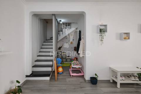 Moradia t4+sótão aproveitado, garagem e quintal