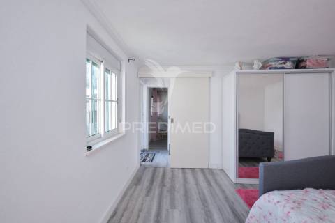 Moradia t4+sótão aproveitado, garagem e quintal