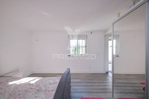 Moradia t4+sótão aproveitado, garagem e quintal