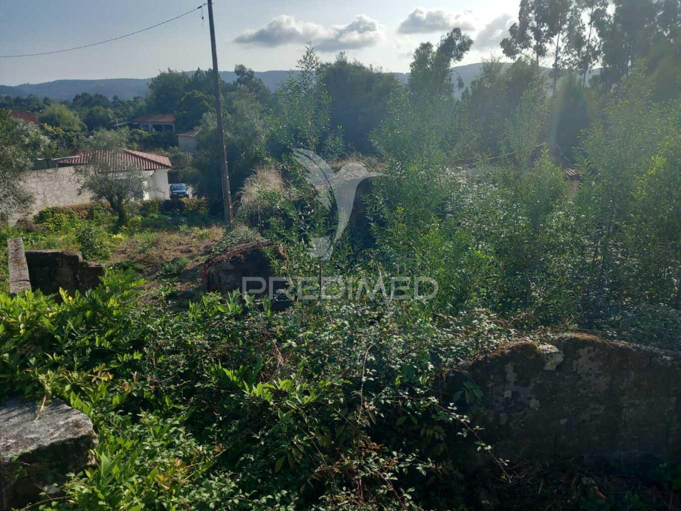 Ruina com excelente terreno