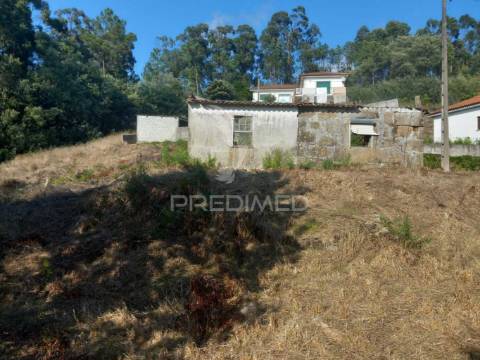 Ruina com excelente terreno