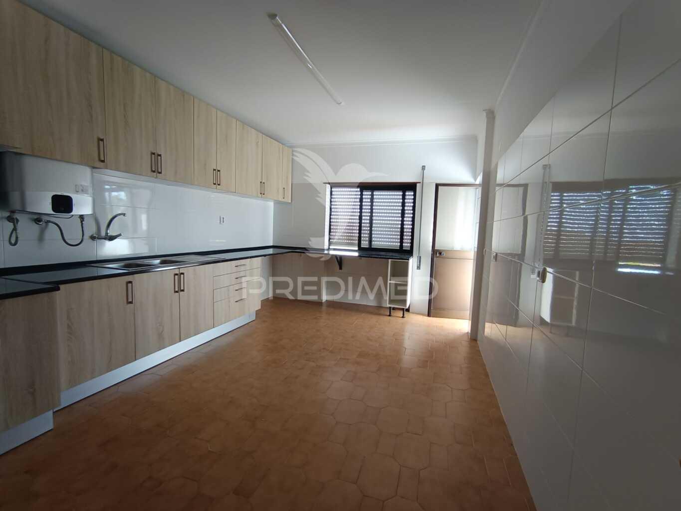 Apartamento t2+1 pinhal novo