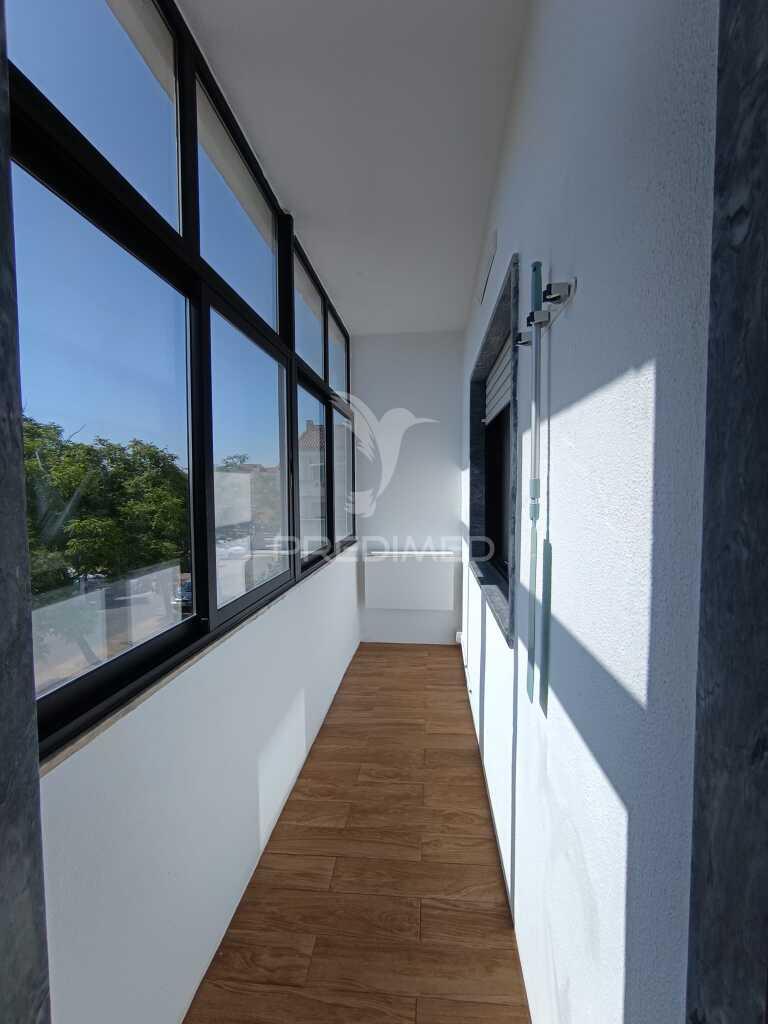Apartamento t2+1 pinhal novo