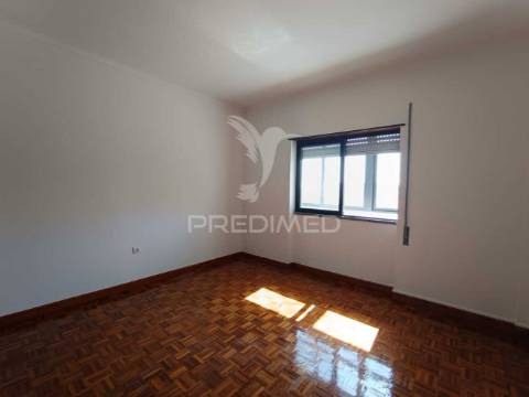 Apartamento t2+1 pinhal novo