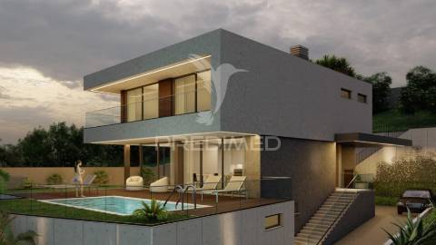 Moradia de luxo t4 com vista mar no funchal