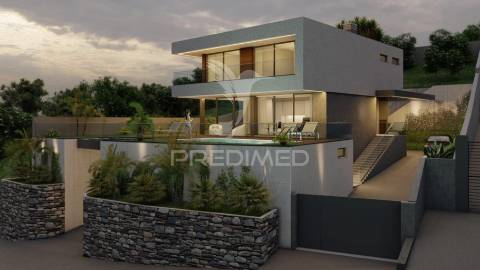 Moradia de luxo t4 com vista mar no funchal