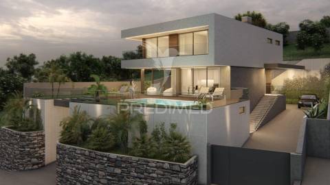 Moradia de luxo t4 com vista mar no funchal