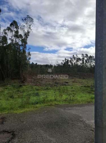 Terreno  para construçao de para moradia de 4 frentes