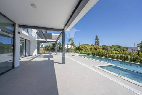 Algarve - moradia contemporânea perto da praia