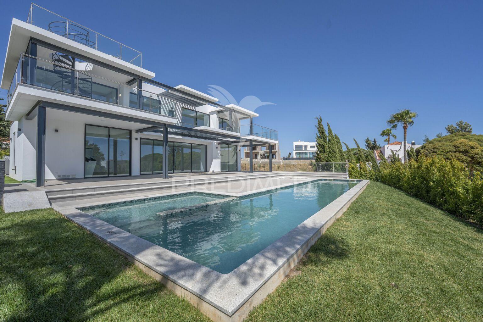 Algarve - moradia contemporânea perto da praia