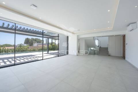 Algarve - moradia contemporânea perto da praia